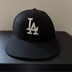 new era Los Angeles black cap hat